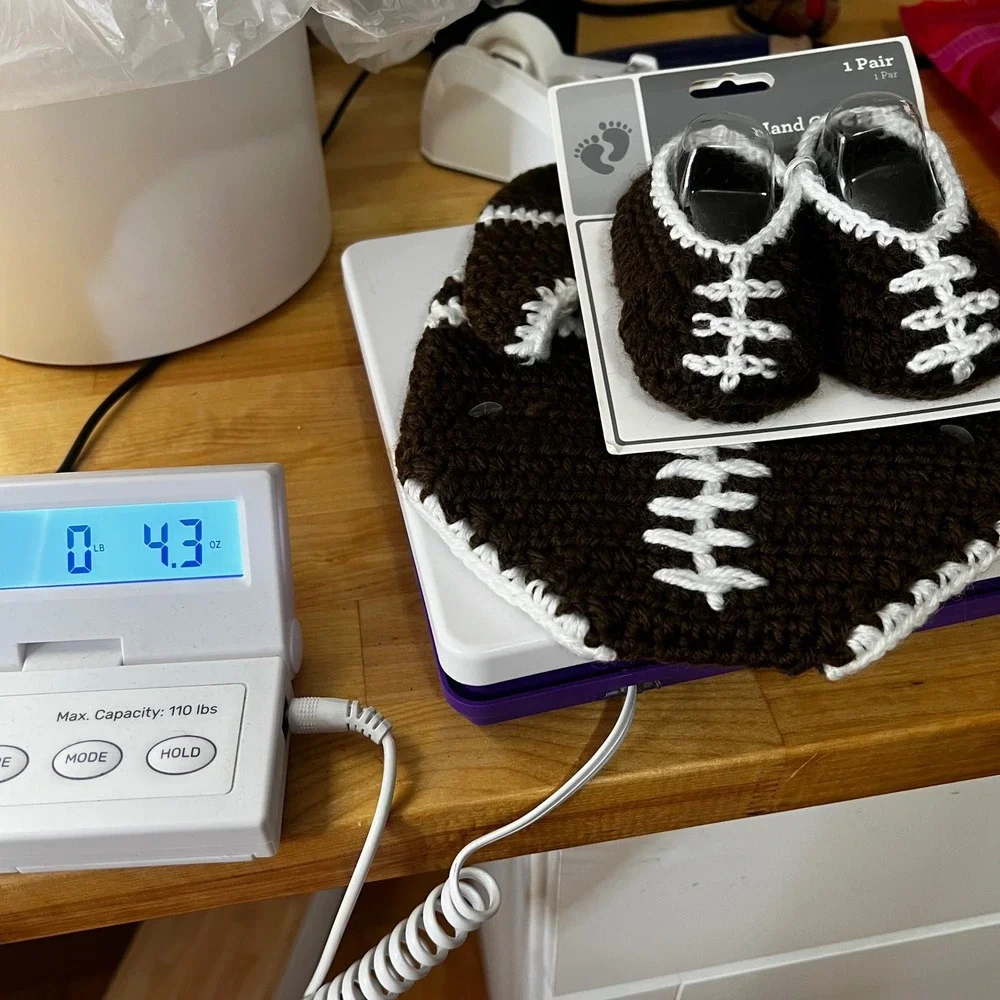 Crochet Newborn Photography Baby Outfit‎ Football Hat Diaper Cover Booties NEW